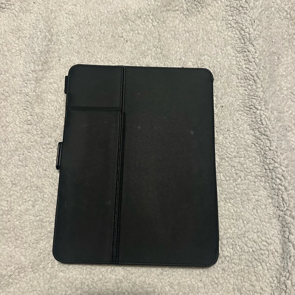 Speck Balance Folio Case for Apple iPad Air 11 (5th Gen) - Black